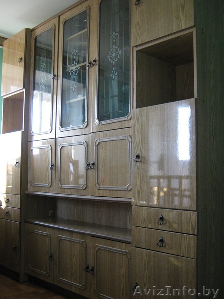  Стенка "Берест" полированная, светлая, б/у, в хорошем состоянии  - Изображение #1, Объявление #926083