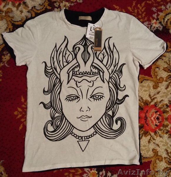 футболка BERSHKA - Изображение #1, Объявление #1287999
