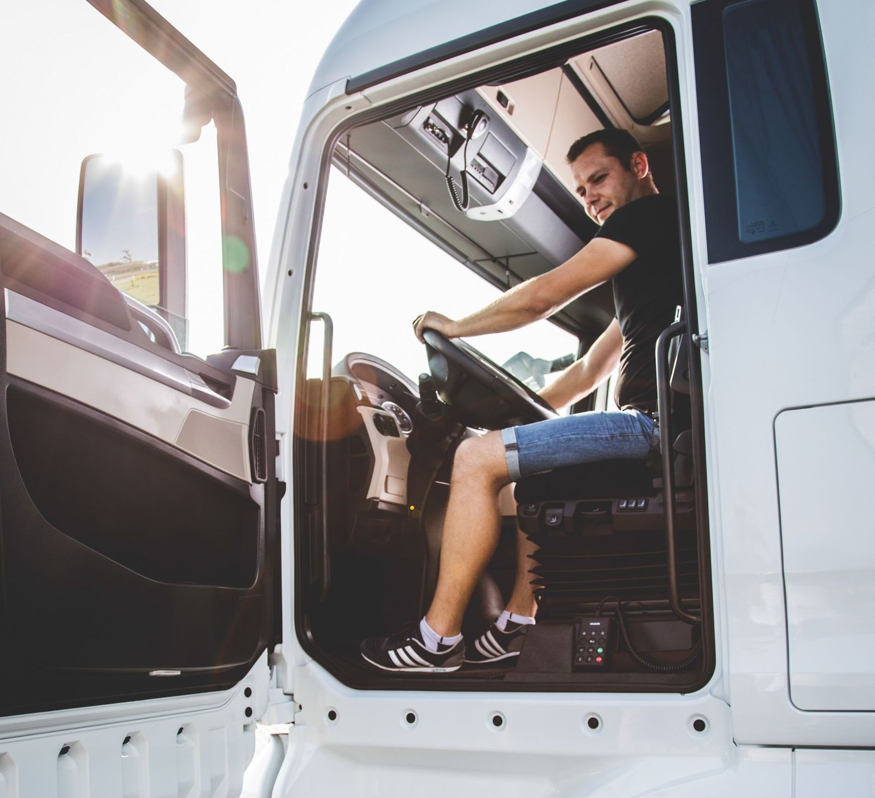 Вакансия водителя C+E: стабильная зарплата и поддержка - Изображение #1, Объявление #1750930