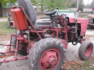 Продаю трактор в Кобрине - Изображение #1, Объявление #792477