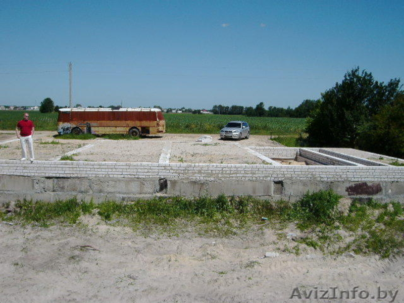 Продаётся Земельнмый участок 25 соток, и капитальный фундамент под дом  в г.Брес - Изображение #1, Объявление #344485