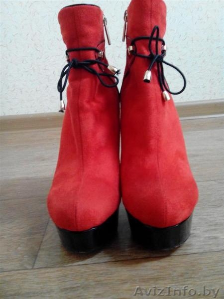 Замшевые полусапоги - Изображение #2, Объявление #1442640