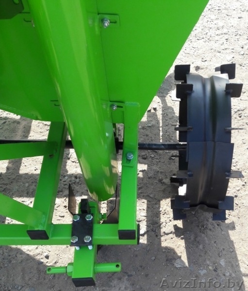 Картофелесажалка 2-х рядная бункер 350 кг КСН-2ЛУ-01 (с бачком для мин. удоб.) - Изображение #6, Объявление #1629050